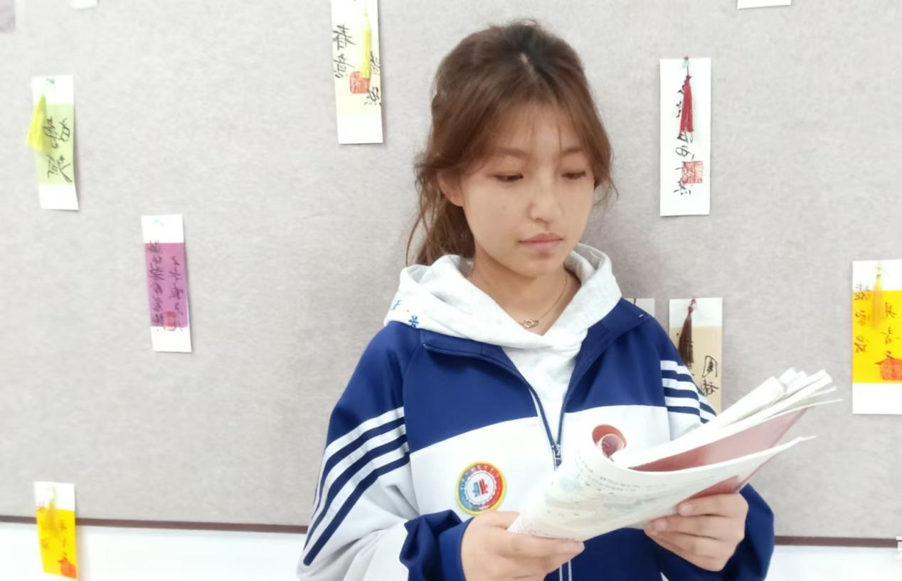 校园文字拼图・课桌旁札 | 林荫道上的时光信笺